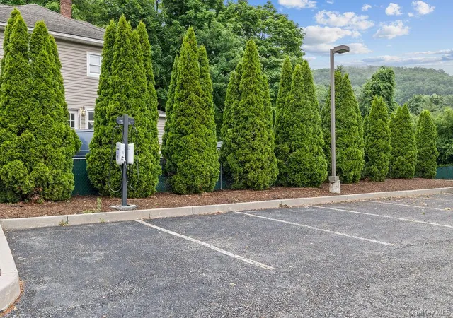 2nd image of 3 Cross St, Suffern, NY 10901