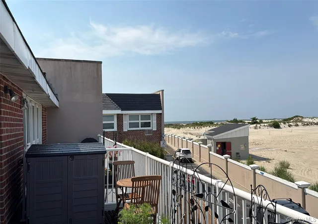 Homes for sale in Hempstead, NY | 750 Lido Blvd #54B, Hempstead, NY 11561 | MLS# 1022569