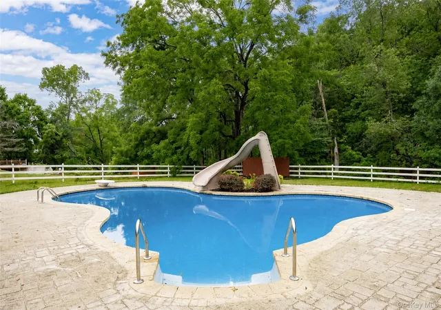 4th image of 7 Fox Run, Wappingers Falls, NY 12590 | MLS# 1022587