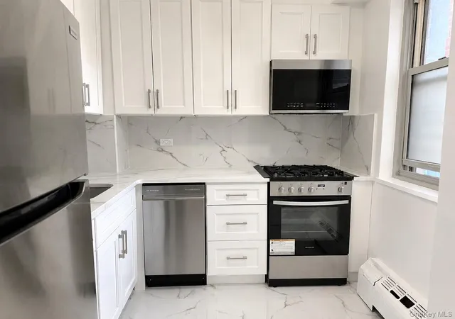 2nd image of 61-15 97Th St #8D, New York, NY 11374 | MLS# 1022588