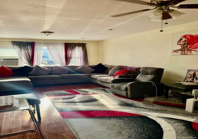 10th image of 14983 254th St, New York, NY 11422 | MLS# 1022603