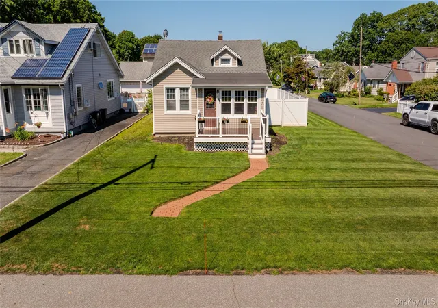 3rd image of 156 Fairview Ave, Islip, NY 11705 | MLS# 1022604
