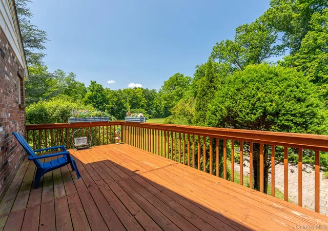 Homes for sale in Warwick (town), NY | 212 Old Dutch Hollow Rd, Warwick (town), NY 10950 | MLS# 1022620