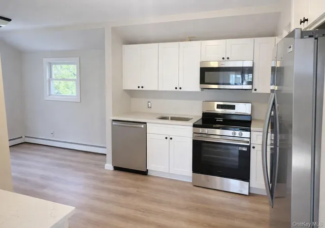 3rd image of 147 Freya Rd, Brookhaven, NY 11778 | MLS# 1022627
