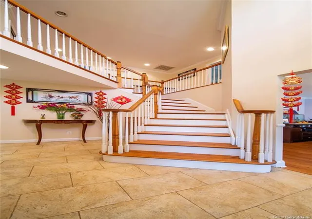 3rd image of 66 Maple St #A, North Hempstead, NY 11577 | MLS# 1022632