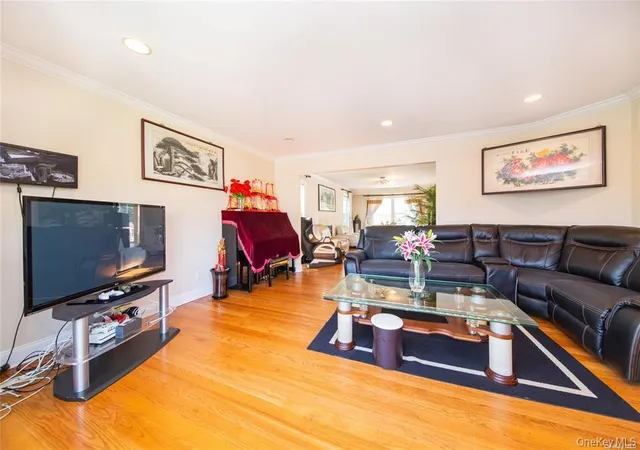 5th image of 66 Maple St #A, North Hempstead, NY 11577 | MLS# 1022632