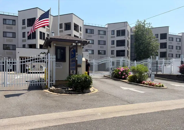 2nd image of 725 Miller Ave #238, Hempstead, NY 11520 | MLS# 1022648
