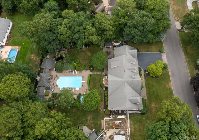 31st image of 23 Country View Ln, Islip, NY 11730 | MLS# 1022678