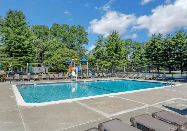21st image of 114 Ridgeview Lane #114, Yorktown, NY 10598 | MLS# 1022681