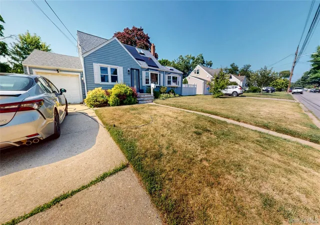 27th image of 510 11th St, West Babylon, NY 11704 | MLS# 1022691