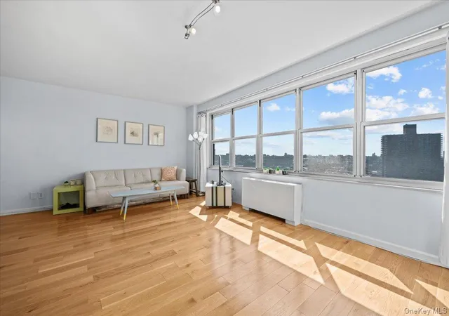 3rd image of 555 Kappock St #12A, Bronx, NY 10463 | MLS# 1022693