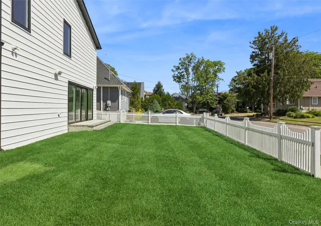 23rd image of 934 Eileen Ter, Hempstead, NY 11598 | MLS# 1022703