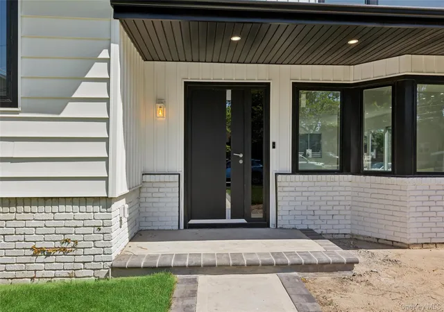 4th image of 934 Eileen Ter, Hempstead, NY 11598 | MLS# 1022703