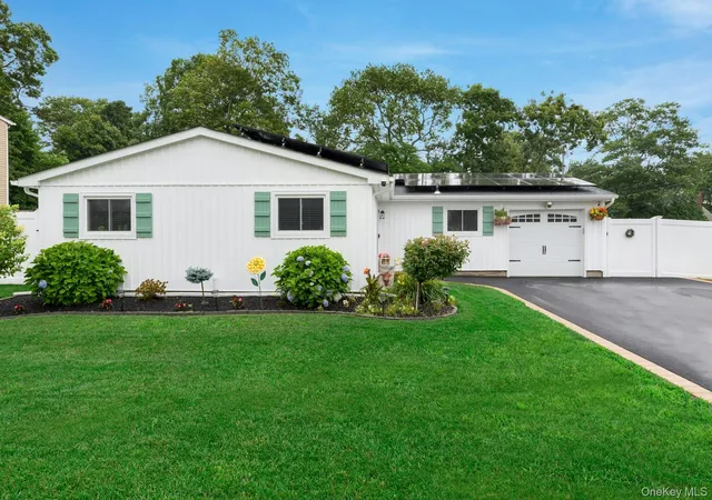 2nd image of 75 Presford Dr, Brookhaven, NY 11967 | MLS# 1022740