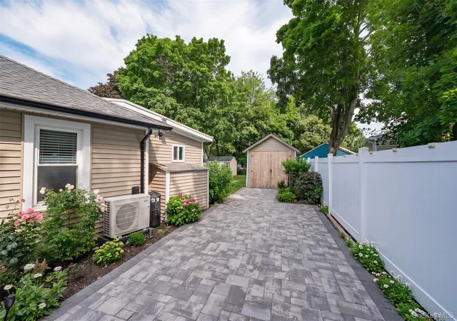 Photo 4 of Single family home for sale at 1022 Parkway St, Riverhead, NY 11901 | MLS# 1022749 | Listing updated on 2026-10-09