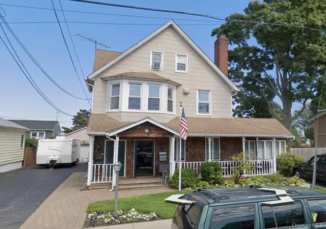 1st image of 120 S High St, Lindenhurst, NY 11757 | MLS# 1022763