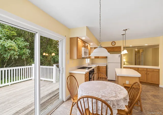 Photo 4 of Single family home for sale at 1407 Middle Rd #245, Riverhead, NY 11933 | MLS# 1022776 | Listing updated on 2026-10-07
