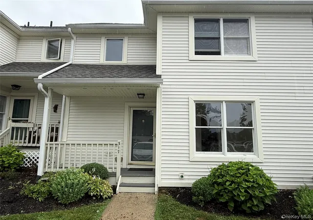 Homes for sale in Patterson, NY | 317 Cornwall Meadows Ln, Patterson, NY 12563 | MLS# 1022799