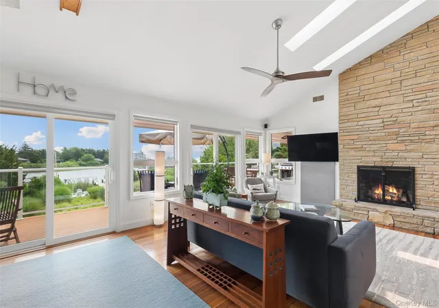 Photo 4 of Single family home for sale at 2245 Little Peconic Bay Ln, Southold, NY 11971 | MLS# 1022803 | Listing updated on 2026-10-02