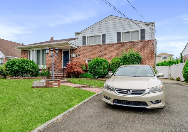 Photo 2 of Single family home for sale at 2182 Baylis Ave, Elmont, NY 11003 | MLS# 1022826 | Listing updated on 2026-07-17