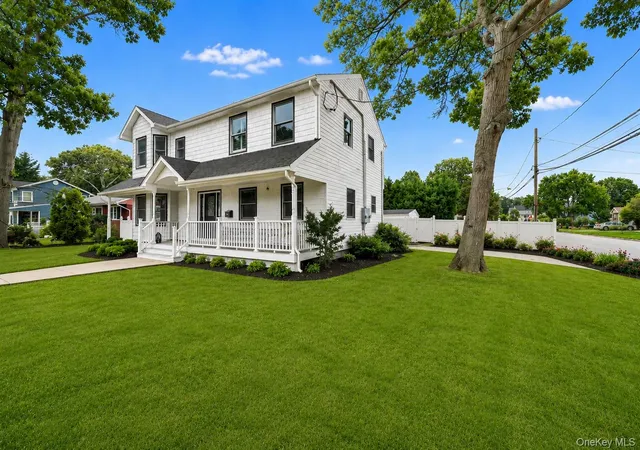 Photo 2 of Sale Pending at 55 Yuma Ln, Islip, NY 11730 | MLS# 1022841 | Listing updated on 2026-09-01