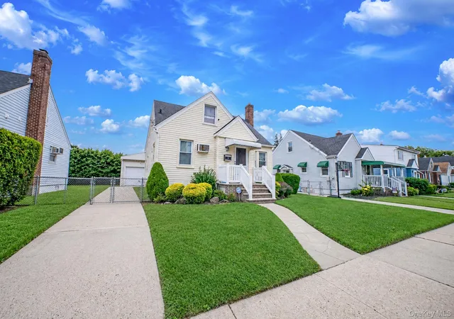 Photo 3 of House for sale at 1111 Esther St, Hempstead, NY 11010 | MLS# 1022848 | Listing updated on 2026-09-04