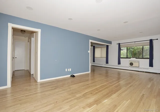 Homes for sale in Orangetown, NY | 6 W Lawrence Park Dr #2, Orangetown, NY 10968 | MLS# 1022871