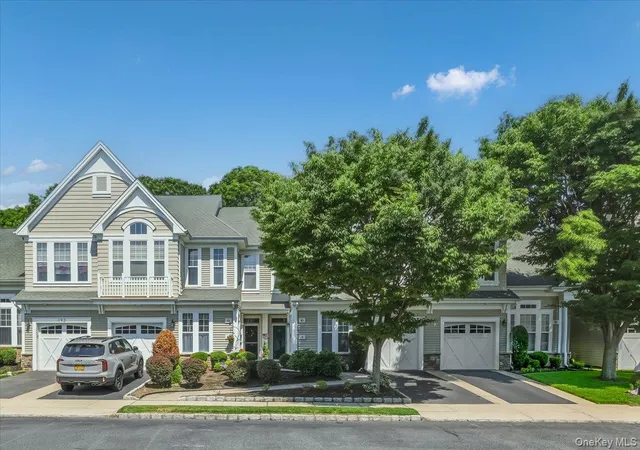 Photo 1 of Sale Pending at 189 Symphony Dr, Brookhaven, NY 11755 | MLS# 1022885 | Listing updated on 2026-07-29