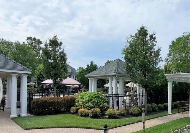 Listing Photo 2 - Condo for sale in building located at 189 Symphony Dr, Brookhaven, NY 11755 - Unit #
