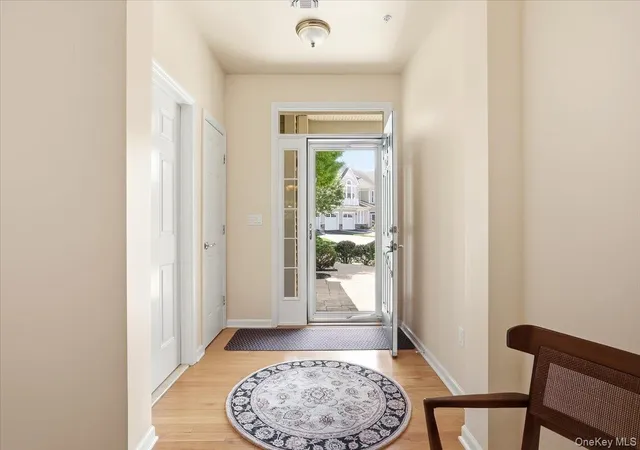 Listing Photo 4 - Condo for sale in building located at 189 Symphony Dr, Brookhaven, NY 11755
