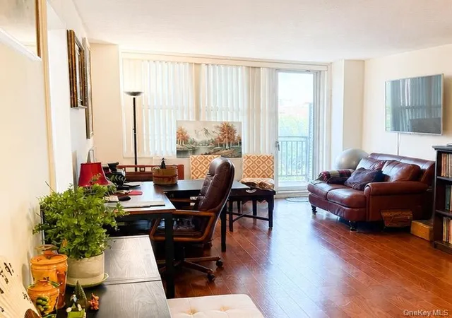 Photo 3 of Sale Pending at 4140 Union St #6S, New York, NY 11355 | MLS# 1022891 | Listing updated on 2026-10-01