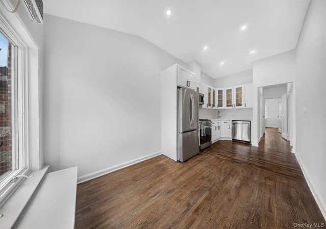 5th image of 6706 Thornton Pl, New York, NY 11375 | MLS# 1022893