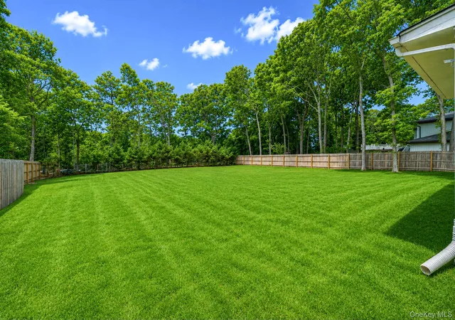 5th image of 6 Rolling Woods Ln, Hampton Bays, NY 11946 | MLS# 1022898