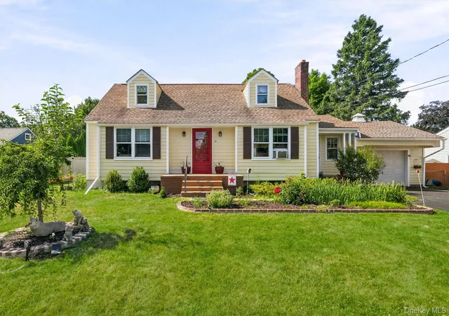 Homes for sale in Hyde Park, NY | 13 Calmer Pl, Hyde Park, NY 12538 | MLS# 1022909