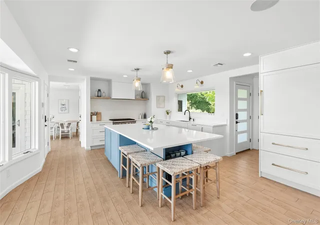 Photo 3 of Single family home for sale at 50 Sunset Ave, Southampton, NY 11942 | MLS# 1022922 | Listing updated on 2026-09-19