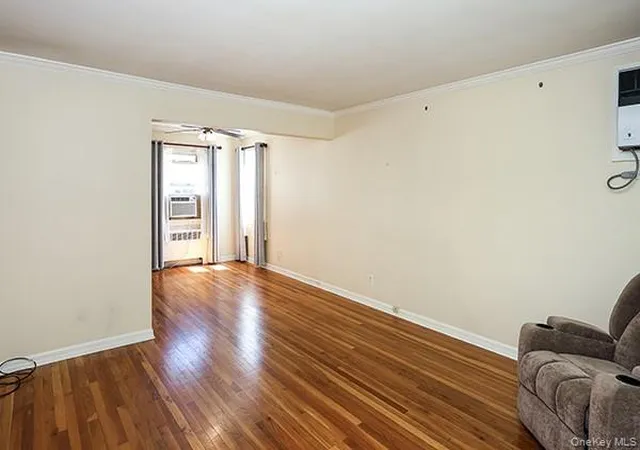 3rd image of 219 Lindbergh St, Massapequa Park, NY 11762 | MLS# 1022932