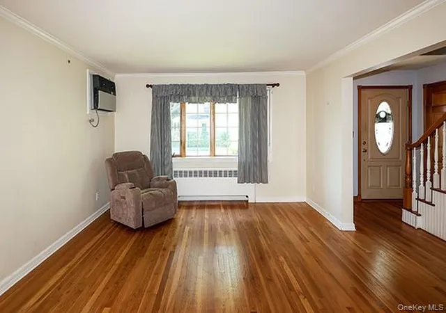 5th image of 219 Lindbergh St, Massapequa Park, NY 11762 | MLS# 1022932