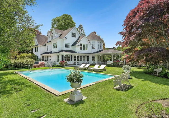 Photo 1 of Single family home for sale at 55 Post Xing, Southampton, NY 11968 | MLS# 1022948 | Listing updated on 2026-07-26