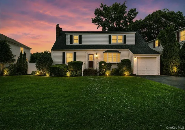 4th image of 344 New York Ave, Massapequa Park, NY 11762 | MLS# 1022968