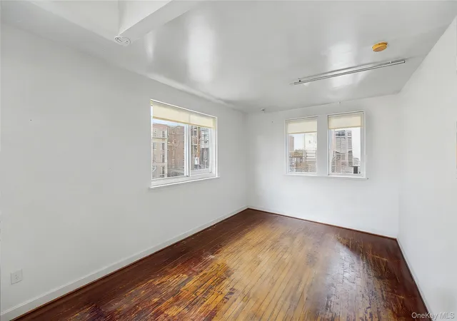 Listing Photo 4 - Condo for sale in building located at 103-25 Alstyne Ave, New York, NY 11368