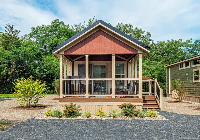 2nd image of 197 Wheeler Rd #101, Warwick (town), NY 10921 | MLS# 1022997