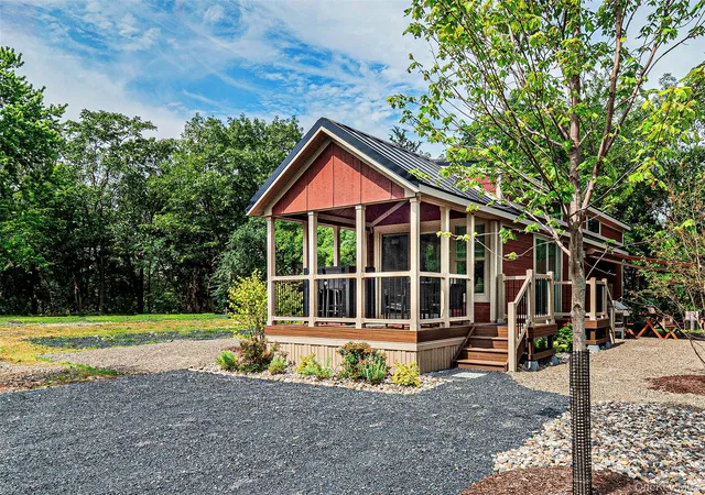 Photo 3 of Manufactured home for sale at 197 Wheeler Rd #101, Warwick (town), NY 10921 | MLS# 1022997 | Listing updated on 2026-08-04