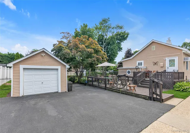 Photo 3 of Sale Pending at 369 Maple Ave, Hempstead, NY 11554 | MLS# 1023000 | Listing updated on 2026-09-12