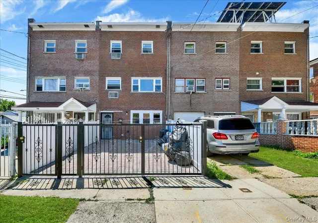 Photo 3 of Sale Pending at 403 Torry Ave, Bronx, NY 10473 | MLS# 1023004 | Listing updated on 2026-08-10