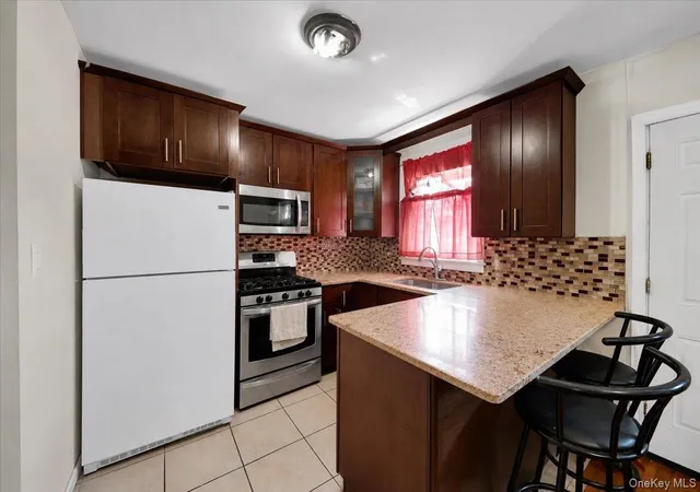 Photo 3 of Sale Pending at 403 Torry Ave, Bronx, NY 10473 | MLS# 1023004 | Listing updated on 2026-08-10