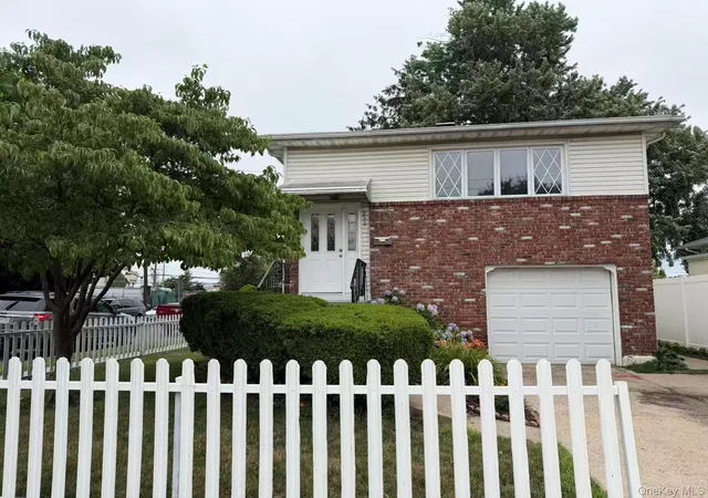 Photo 2 of Sale Pending at 858 Oliver Ave, North Hempstead, NY 11590 | MLS# 1023008 | Listing updated on 2026-09-12