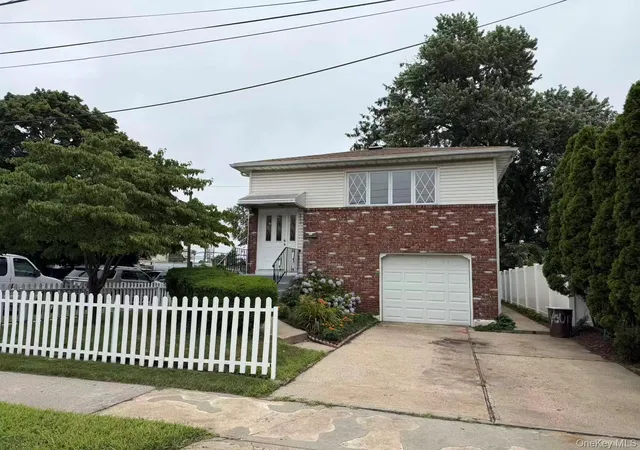 Photo 3 of Sale Pending at 858 Oliver Ave, North Hempstead, NY 11590 | MLS# 1023008 | Listing updated on 2026-09-12