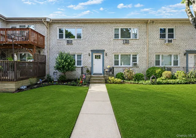Photo 2 of Condo for sale at 112 Cardinal Ln #2A, Islip, NY 11751 | MLS# 1023017 | Listing updated on 2026-09-25