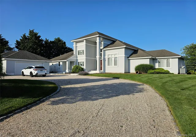 Homes for sale in Southampton, NY | 18 Pine Tree Ln, Southampton, NY 11977 | MLS# 1023018