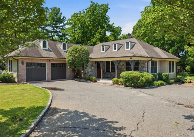 2nd image of 134 Sandy Hollow Rd, Huntington, NY 11768 | MLS# 1023019